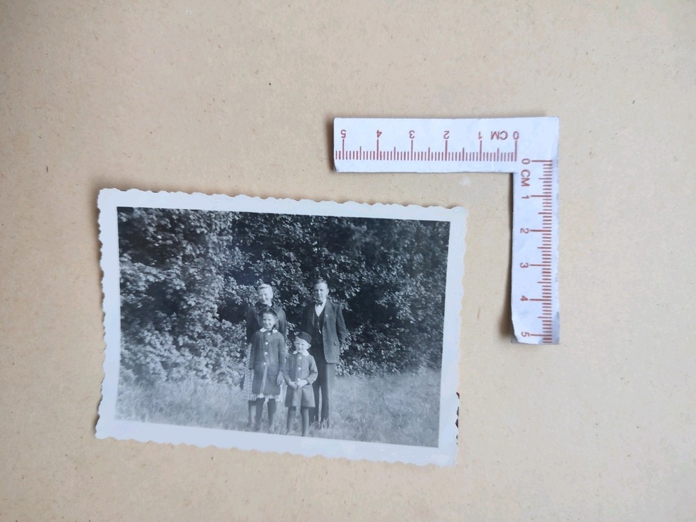 🟠 Vintage Photograph Photo 1950s Family Grandparents Children