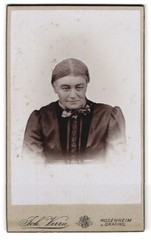 Photograph Joh. Verra, Rosenheim, Frühlingstr. 10, Portrait of an Elderly Woman
