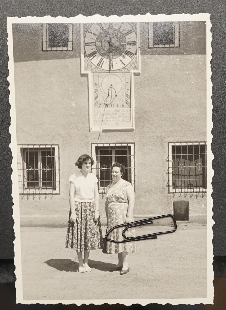 Photo portrait women Seeboden Austria sundial view Carinthia model rock