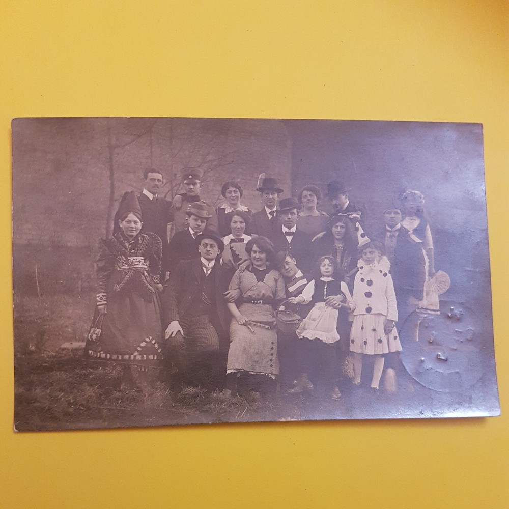 Photo Antique, Vintage, 1914, Group of People, Carnival?, Postcard Run, Excellent