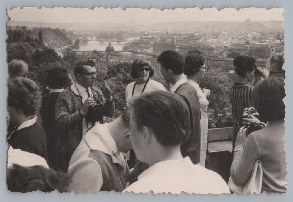 Prag Tschechien 1966 – Burg Touristen Fotokamera – Altes Foto 1960er