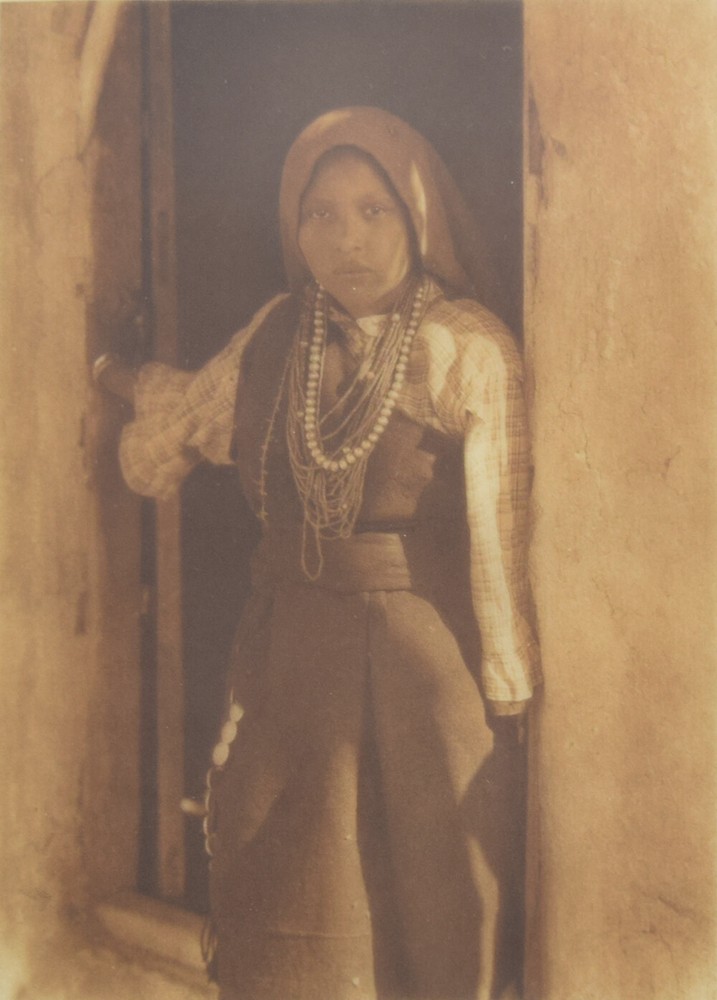 Edward S. Curtis – An Isleta Girl – 1925 Photogravure – 8″ x 6″