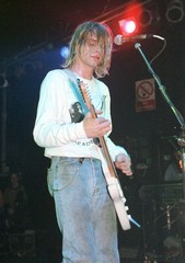 Curt Cobain Nirvana Lot of 2 Different 4×6 Re-Print #0000