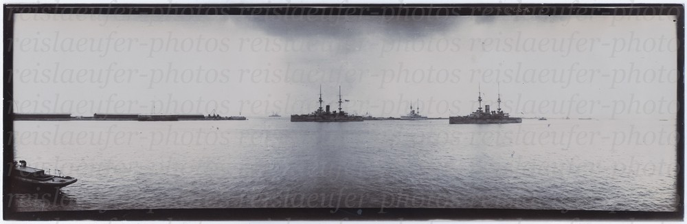 1910 panoramic photo, British warships off Lisbon (?)