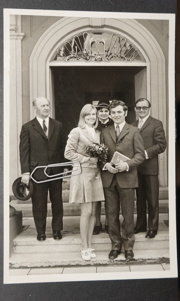 Photo portrait marriage wedding Berlin registry office certificate picture family model house