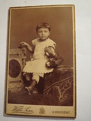 Bregenz – 1889 – small child with basket – portrait / CDV