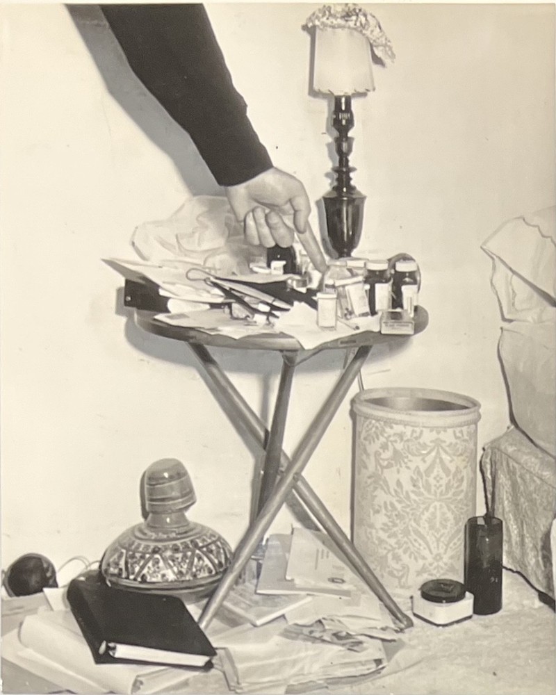 Keystone Agency – Marilyn Monroe – empty medicine bottles – August 1962