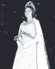 Ieda Maria Vargas – Miss Universe 1963 from Brazil -Press Photos #1-3 (8″X10″)