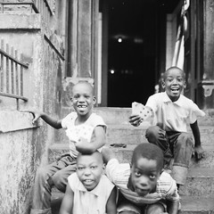 Photo Print On Silver Paper Child Harlem New York 1960 30x30cm