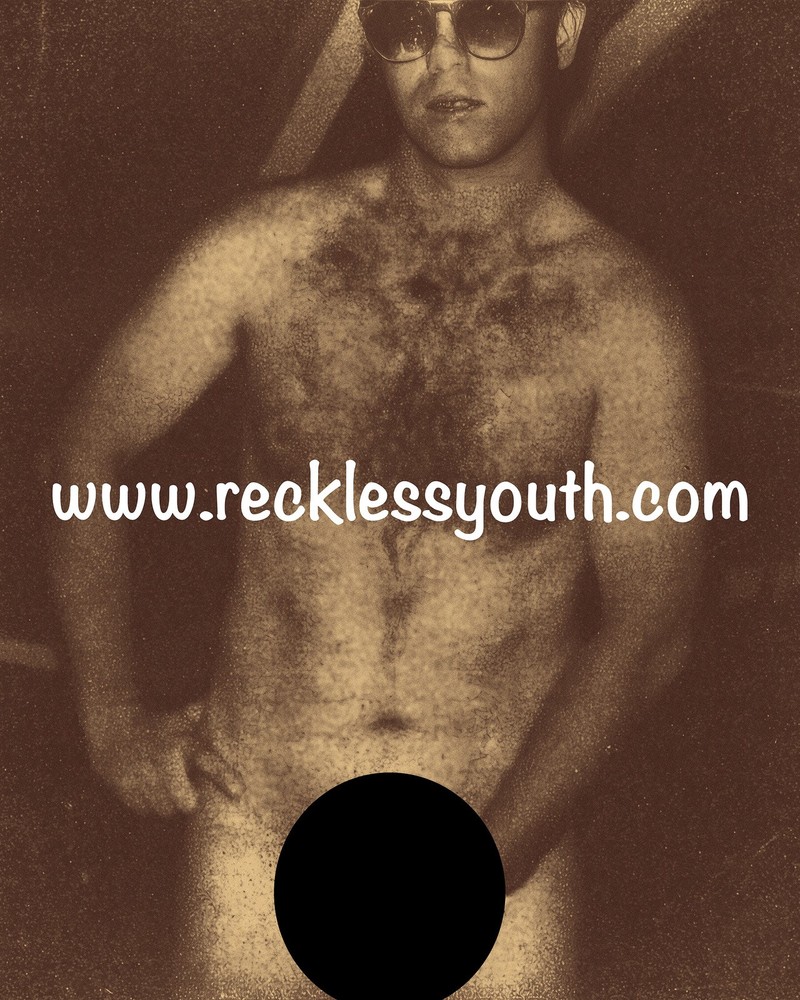 Nudes – Elton John 001