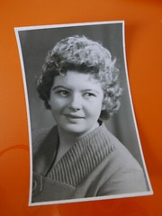 «AUS HETTSTEDT»: PHOTOGRAPHY, PHOTO, GDR, PORTRAIT, LADY, WOMAN, YOUNG, FASHION, STYLE!