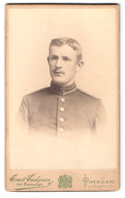 Photograph Ernst Eichgrün, Potsdam, Nauener-Str. 27, portrait soldier in uniform