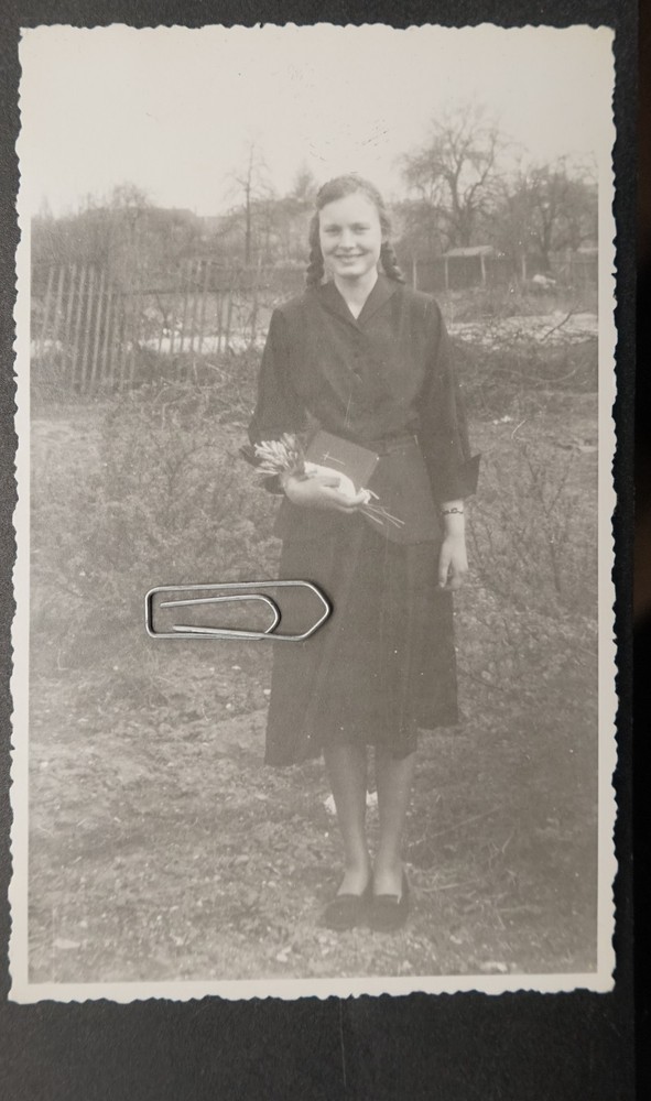 Photo portrait teenage girl confirmation Bible braids Regensburg 1954 picture