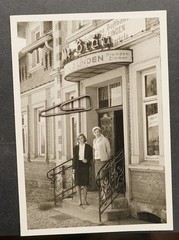 Photo portrait woman hotel inn sign advertising Unter 3 Linden beer brew picture