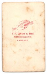 Photograph P. F. Lewetz & Sohn, Hamburg, Wandsbeker Chaussee 105, Lady with elegant