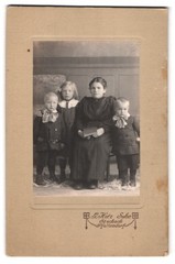Photograph G. Hotz son, Stockach, portrait little mother with her two children