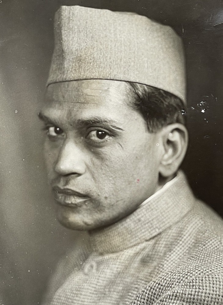 Rare 1930s Alfred Eisenstaedt Photograph. Mahatma Ghandi Associate V A Sundaram
