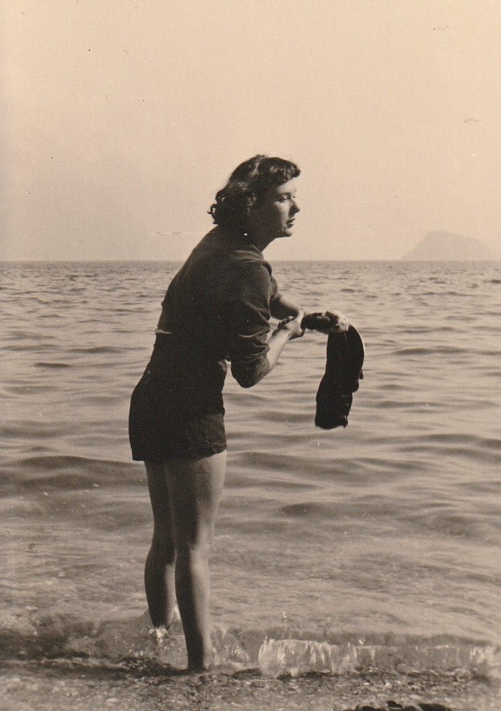 Vintage Photo Beautiful Woman By The Sea Snapshot 1960s Fashion