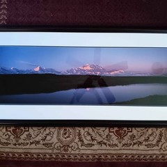 Thomas Mangelsen, «Daybreak on Denali» Framed photograph #26/1200 16″×47″
