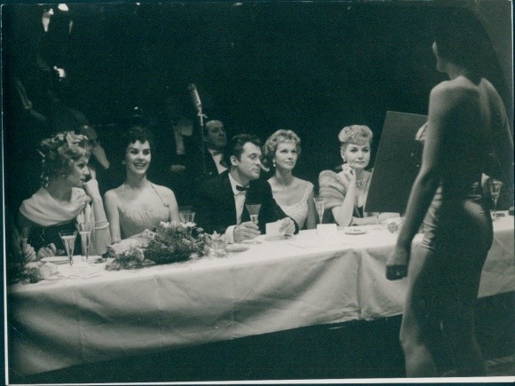 Photo Berlin West, Carl Möhner, mannequins Lola Olschner, Dora… – 10565532