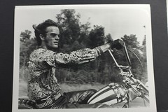 Peter Fonda Easy Rider Iconic Motorcycle Sunglasses 8×10″ – Photo Print Pre-2012