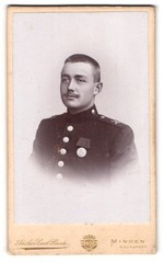 Photograph Carl Beste, Minden, Bäcker-Str., portrait soldier in uniform Rgt. 10
