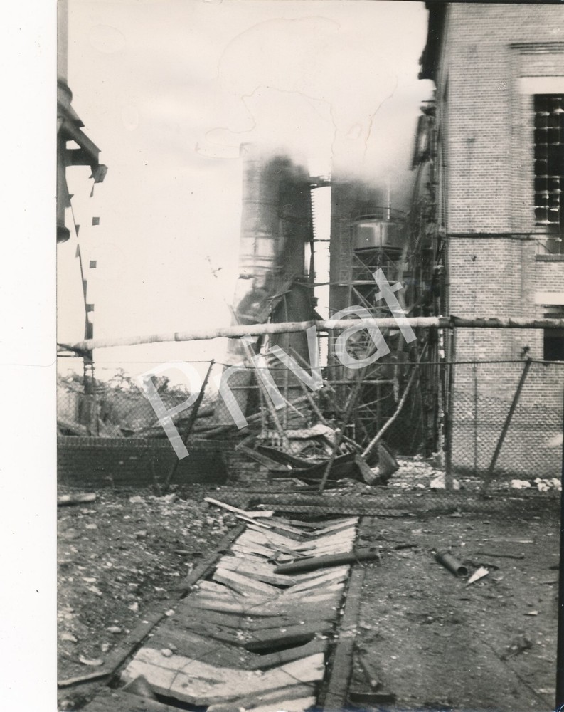 Photo Gasometer Explosion Ironworks Ruins Neunkirchen Saarland 1933 M1.00