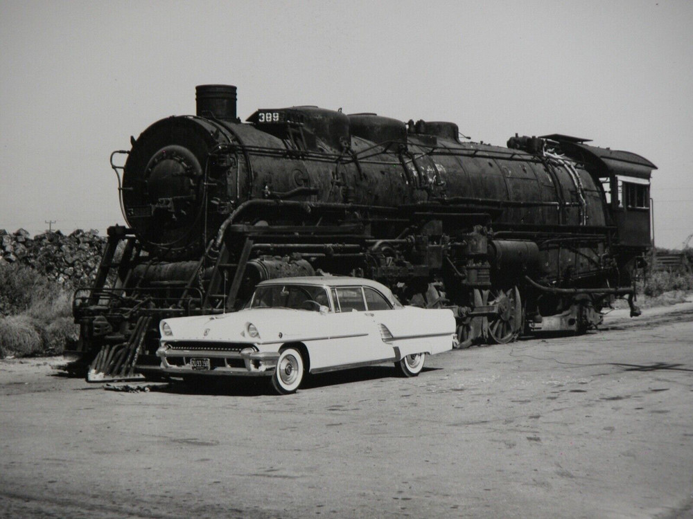 Locomotive Engine 389 Car Camparison Photograph 8×10 Vtg 1950s Railroad Railway