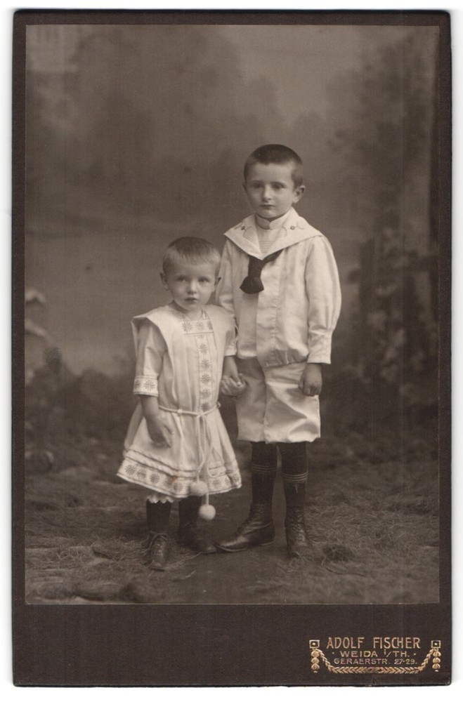 Photograph Adolf Fischer, Weida I. Th., Geraerstr. 27-29, Two Kids in Elegant