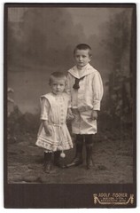 Photograph Adolf Fischer, Weida I. Th., Geraerstr. 27-29, Two Kids in Elegant