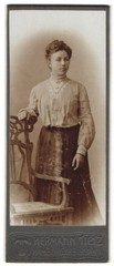 Photography Hermann Tietz, Hamburg, Burstah 12/14, portrait beautiful Miss