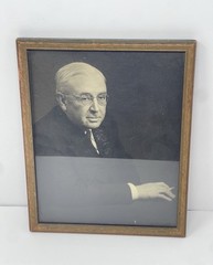 Harry Truman Portrait – Vintage Photo from 1945 ( Not a Reproduction)