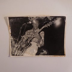 2 Black And White Analog Photographs CHUCK BERRY Vintage 1950 France N3416