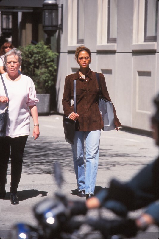 Slide Halle Berry Celebrity Photo Agency 1999 KB Format Photographer P5-8-5-4
