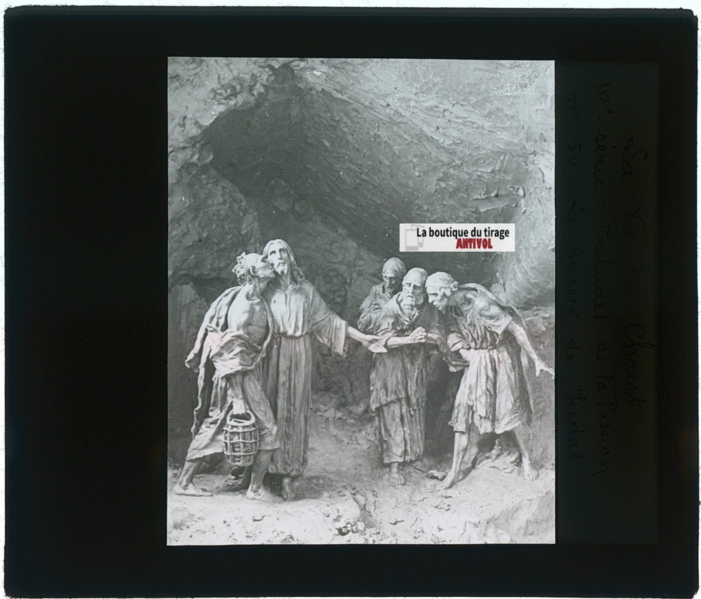 The Kiss of Judas Glass Plate Positive Photograph Black and White 8,5×10 cm
