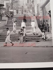 40’s LARGE HONG KONG CENTRAL STEPS STREET SCENE CHILDREN Old Vintage Photo 香港老照片