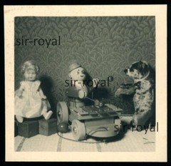 Tin Toy Clown with Xylophone – Dancing Bear Doll – 1950s 1960s – Photo 6x6cm