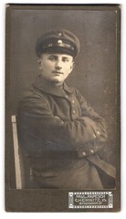 Photograph Paul Papesch, Chemnitz, Brückenstraße 31, soldier in uniform with ski