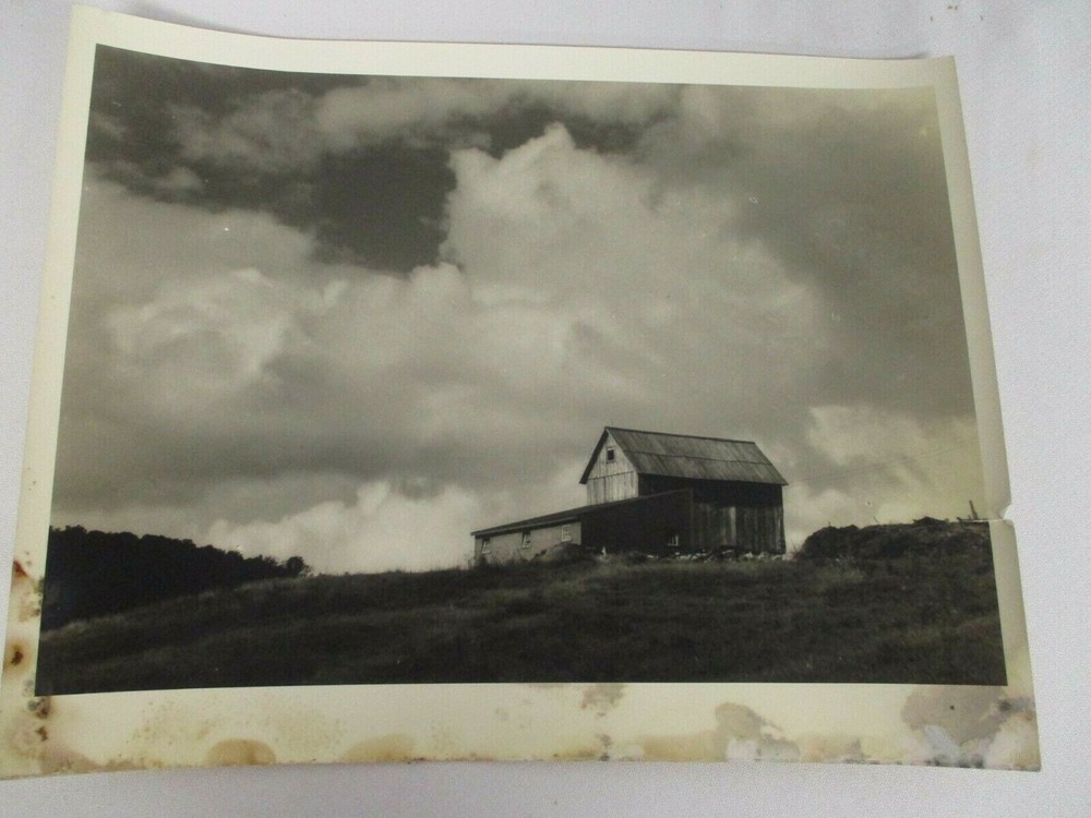 L. WHITNEY STANDISH PHOTOGRAPH of NEW ENGLAND BARN ~ ORIGINAL