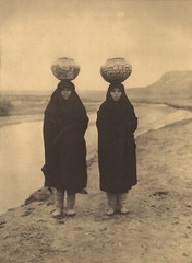 1972 EDWARD CURTIS Zuni Girls Clay Pots Native American Indian Large Art Photo