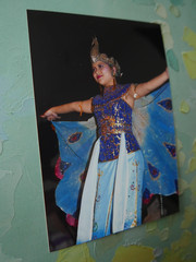 «CULTURES»: PHOTO, PHOTOGRAPHY, LADY, NECESSITY, ETHNICITY, STYLE, FOLKLORE, SHOW