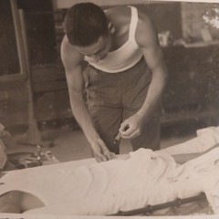 WWII Soldiers Doctor Or Nurse Photo 1945-50 C. (F 011)