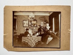 orig. Photo photograph picture old fashion around 1890 apartment room furniture women