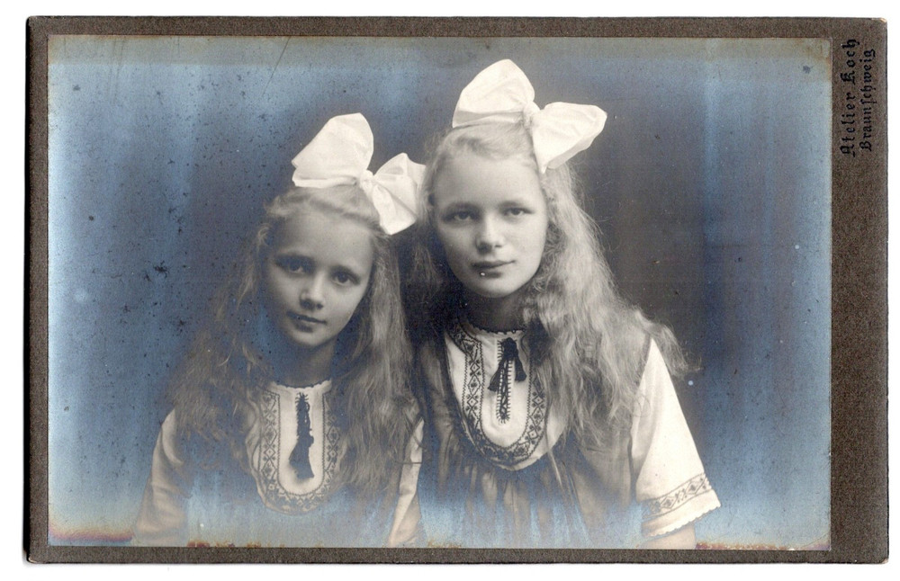 Photography Studio Chef Brunswick Eri Hede Girl Cabinet Card (95)