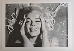 Bert Stern – Marilyn Monroe laughing in pearls – limited & signed