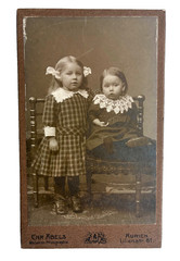 Photograph CDV photo sibling photo picture antique fashion around 1910 Aurich Abels