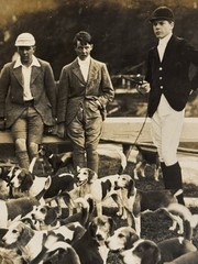 Antique Press Photo Eton College Beagles Hunting England Windsor