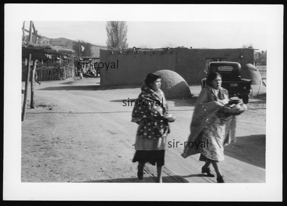 Taos Pueblo – Circa 1950s – Native American New Mexico USA – Historical Photo 12x8cm