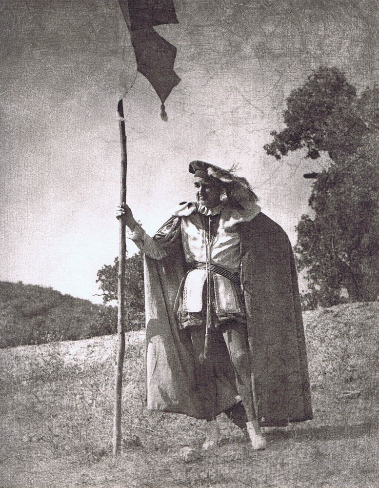 HENDRICKSON Large Vintage Original Photo HANDSOME MEDIEVAL KNIGHT ERRANT R212