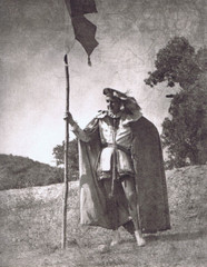 HENDRICKSON Large Vintage Original Photo HANDSOME MEDIEVAL KNIGHT ERRANT R212